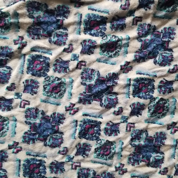 crop top - Picture 2 of 2